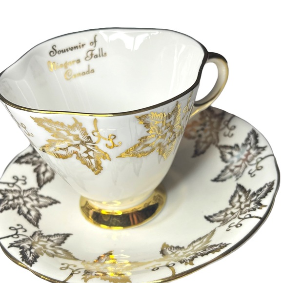 Vintage Royal Winton Gold floral tea cup & saucer bone china England - Picture 7 of 12